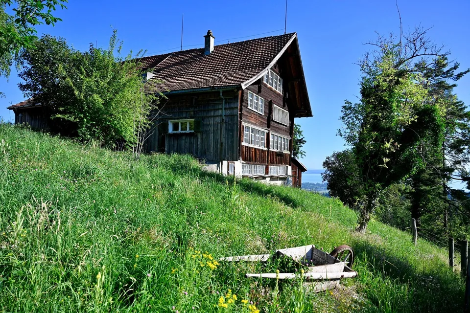 Weitblick und Landliebe: Bauernhaus zum Verwirklichen
