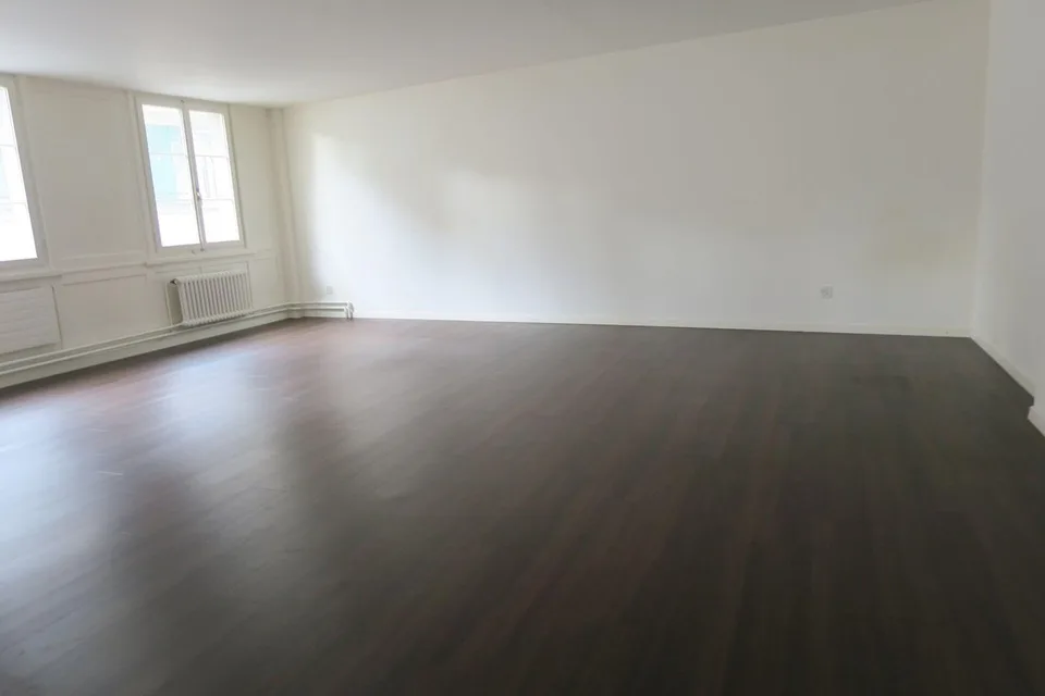 Sehr gerämige und helle Wohnung