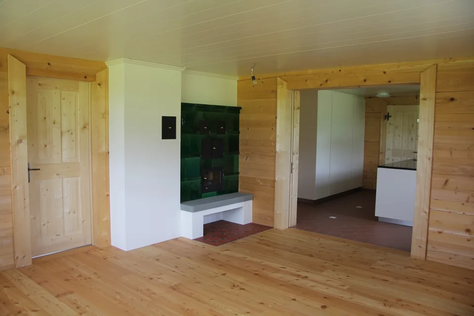 Grosszügige Bauernhaus-Wohnung mit tollem Ausblick