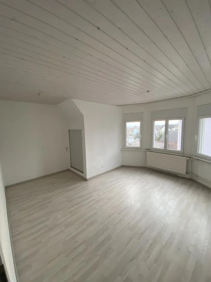 Charmante 3.5-Zimmer-Wohnung mit Whirlpool in Romanshorn