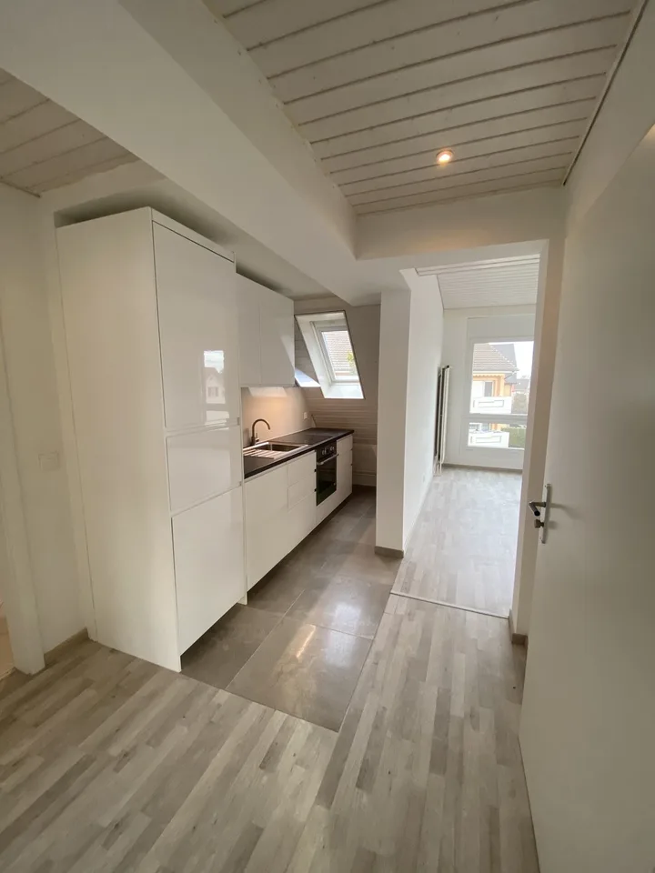 Charmante 3.5-Zimmer-Wohnung mit Whirlpool in Romanshorn