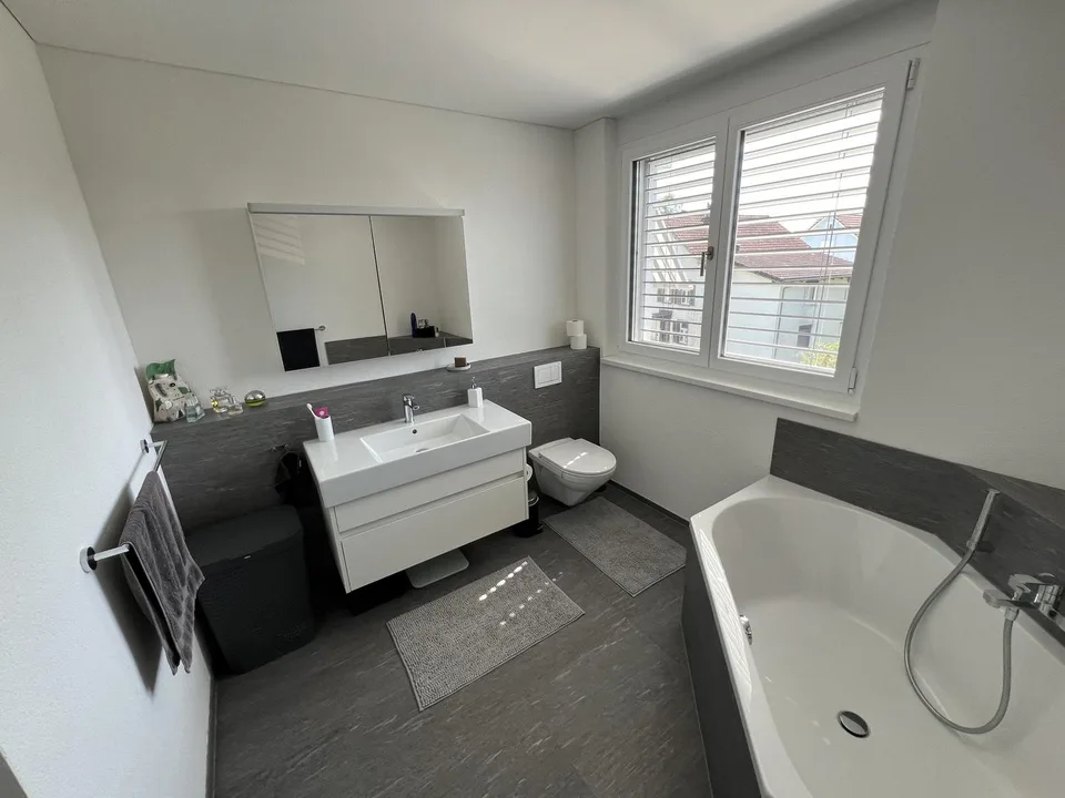 Sunny, quiet and spacious living with terrace – photo 6 of 28