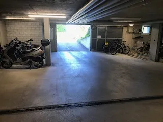 Tiefgarage Einstellpatz
