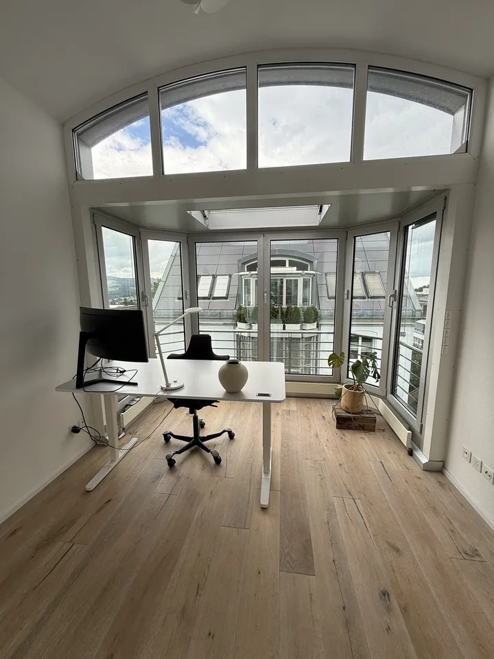 ROOM FOR RENT- 1 minute walk from University of St. Gallen
