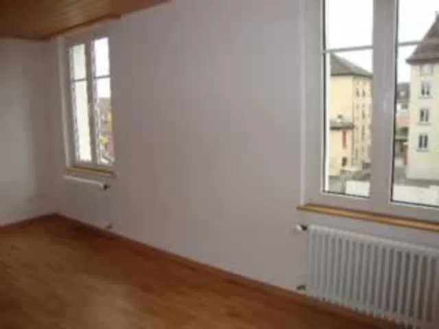 Grosszügige Dach-Wohnung sehr zentral