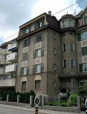 Gemütliche 1.5-Zimmer-Wohnung im Jugendstilhaus