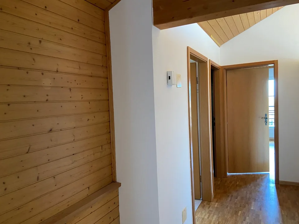 4.5 Zimmer- Attika Wohnung mit grosser Terrasse – Foto 6 von 15