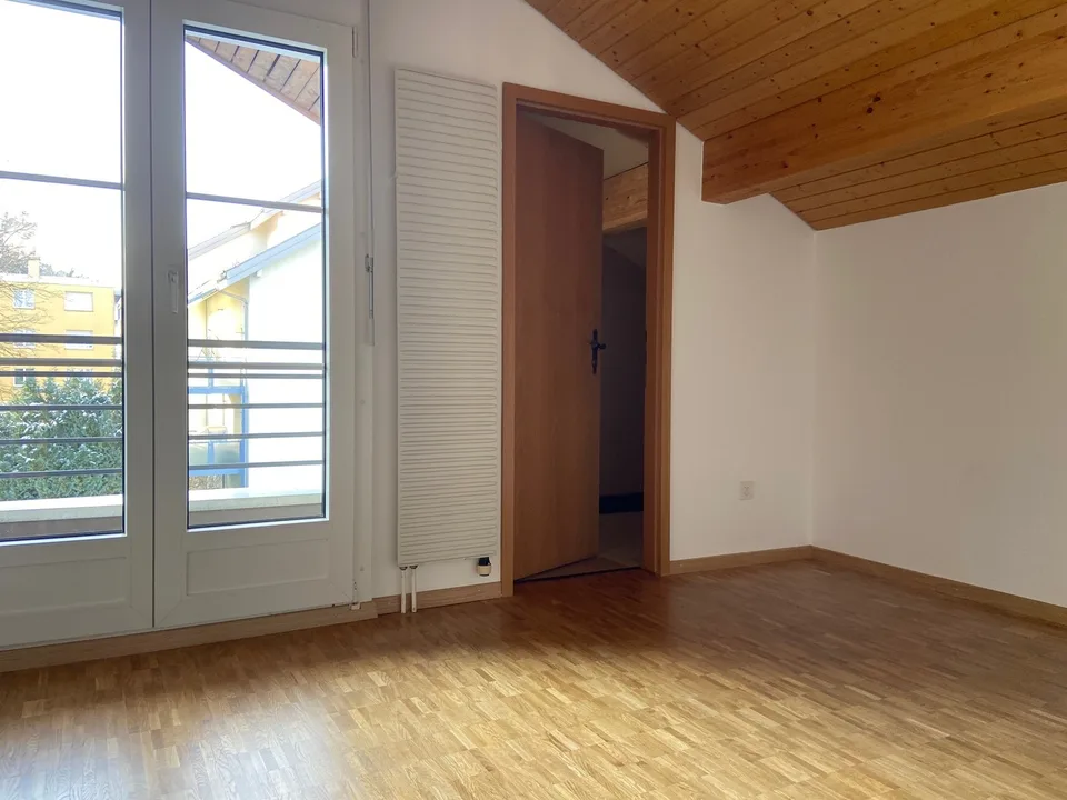 4.5 Zimmer- Attika Wohnung mit grosser Terrasse – Foto 9 von 15