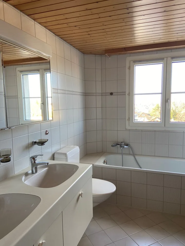 4.5 Zimmer- Attika Wohnung mit grosser Terrasse – Foto 7 von 15