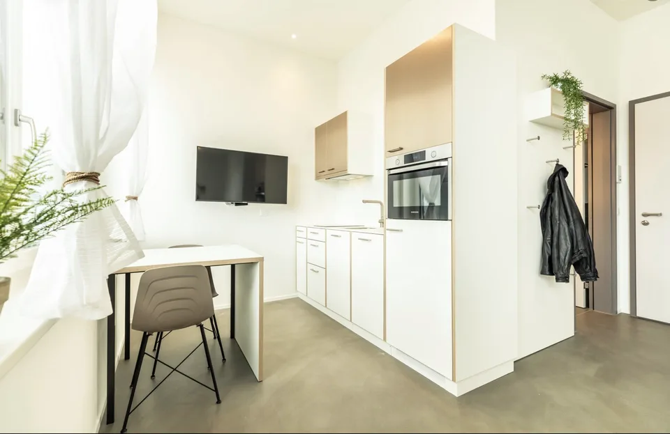 Modern Fully Furnished 1.5 Studio – 5-Min Walk from Bahnhof