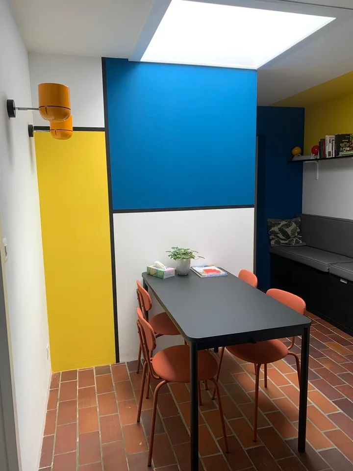 Möbliertes WG-Zimmer in frisch renovierter Wohnung