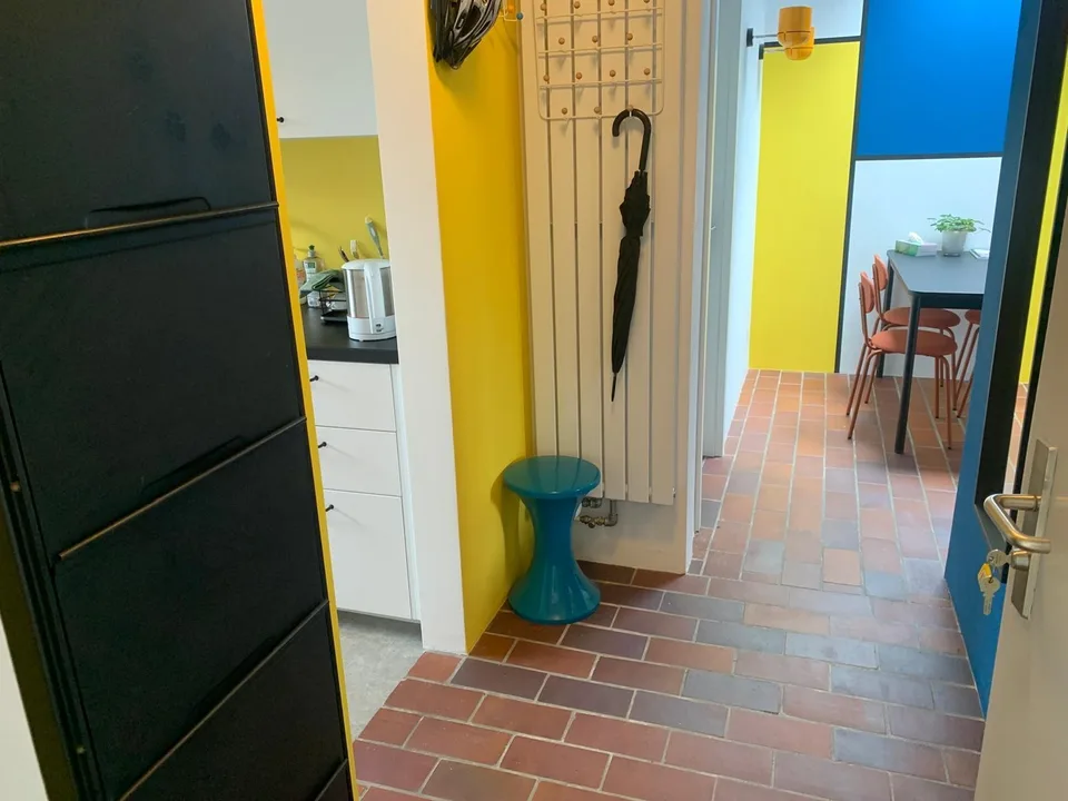 Möbliertes WG-Zimmer in frisch renovierter Wohnung