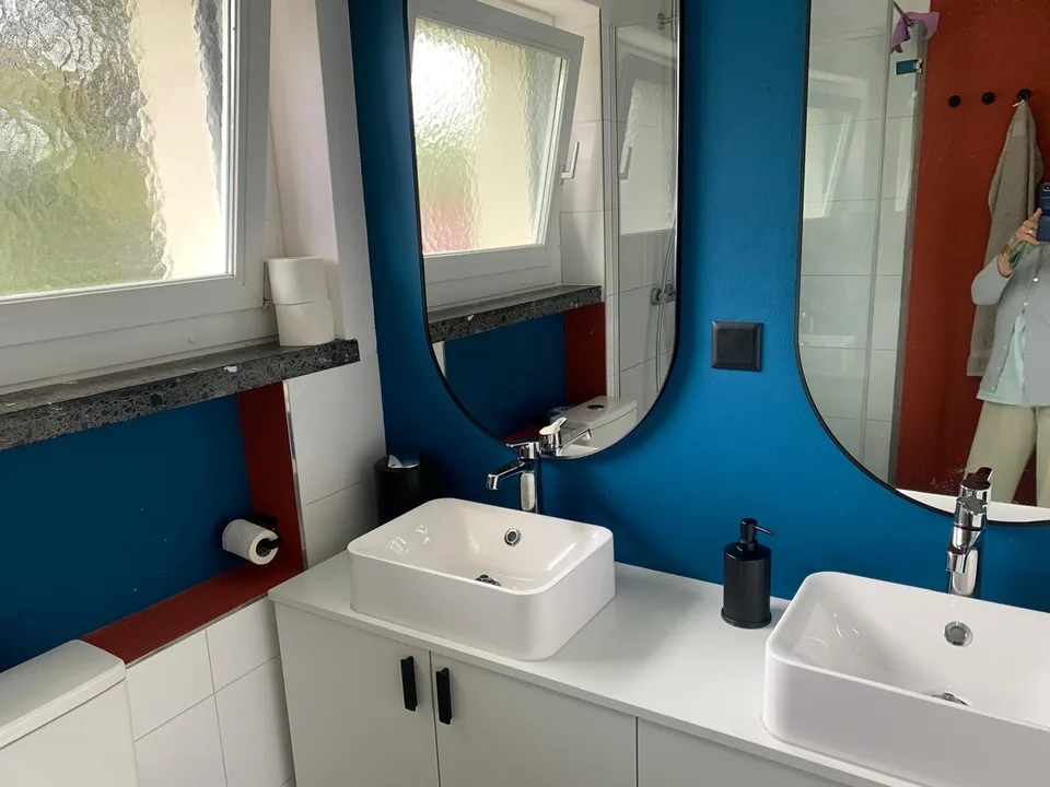 Möbliertes WG-Zimmer in frisch renovierter Wohnung