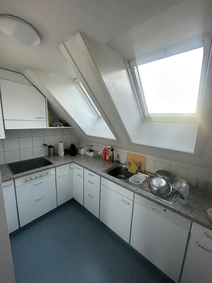 Furnished Room in 3.5-Room Apartment – April–Aug 2026