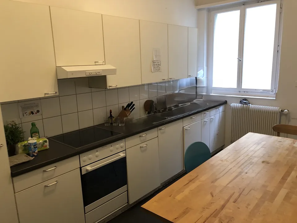 Gemütlich, möbliertes Zimmer in lebhafter Studenten WG