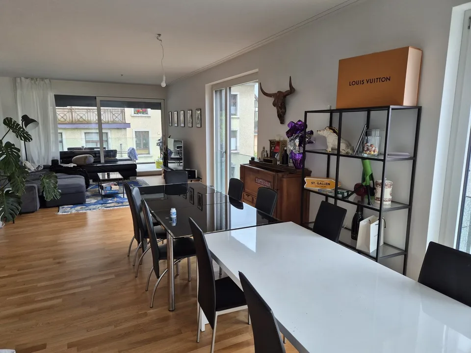 WG-Zimmer, Zentral, modern, möbliert