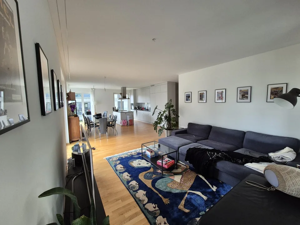 WG-Zimmer, Zentral, modern, möbliert