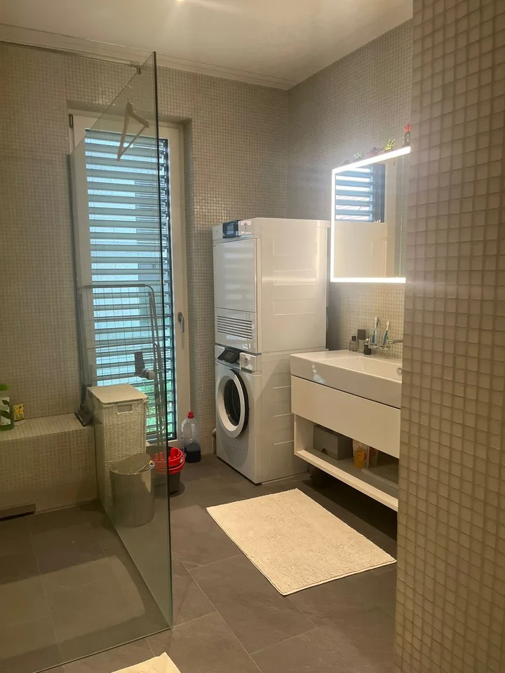 WG-Zimmer, Zentral, modern, möbliert