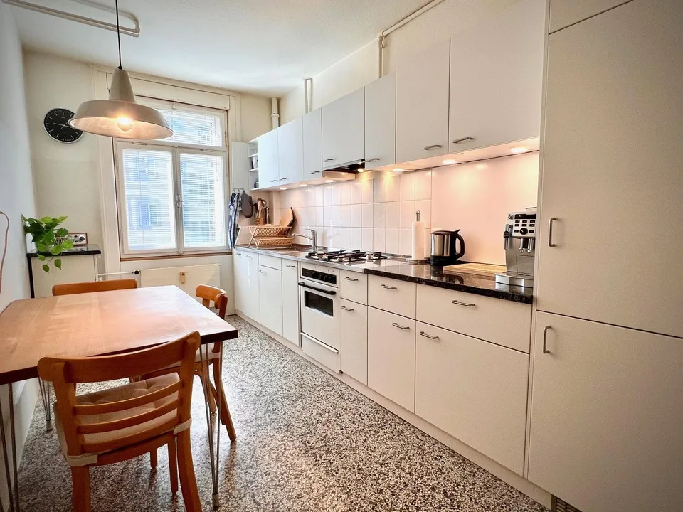 Zentrale 3-Zimmer Wohnung, 85 m², in St. Gallen, möbliert, charmant und stilvoll