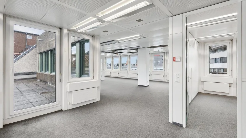 Über den Dächern arbeiten - 167 m² Büro mit Terrasse