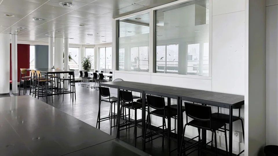 Über den Dächern arbeiten - 167 m² Büro mit Terrasse