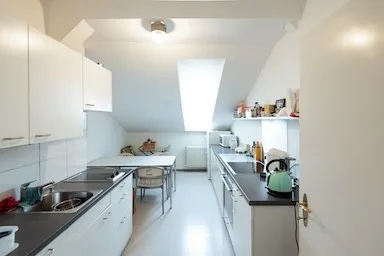 6-Zimmer-Wohnung für Projektmitarbeiter oder Studenten