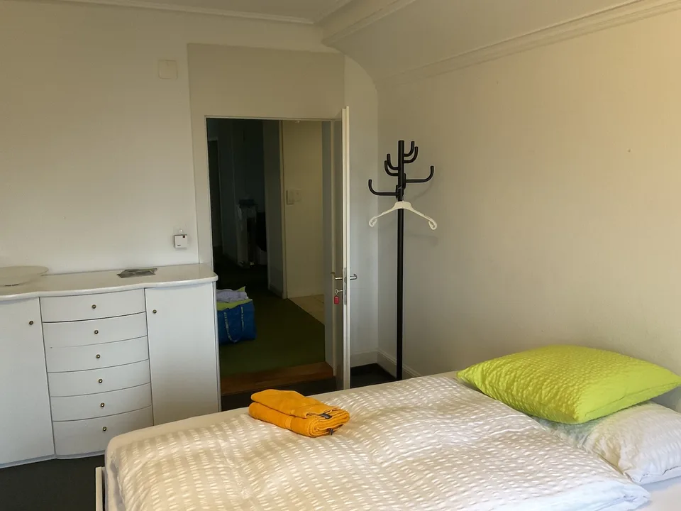 6-Room-Apartm. furnished - Project staff/Students – Foto 8 von 15