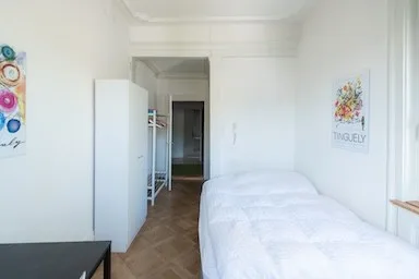6-Zimmer-Wohnung für Projektmitarbeiter oder Studenten