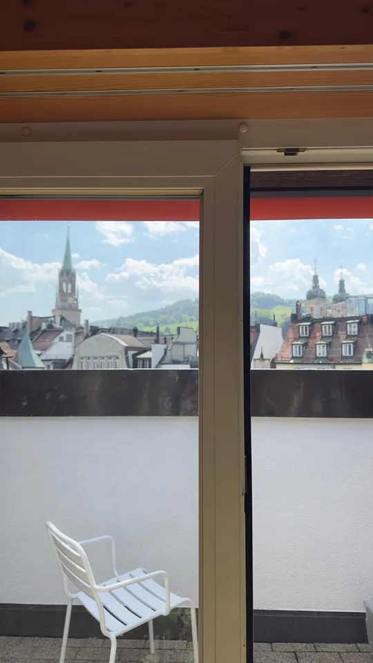 Balkon - Zentrum - Kurzzeitmiete von 01.02-30.04 80m2