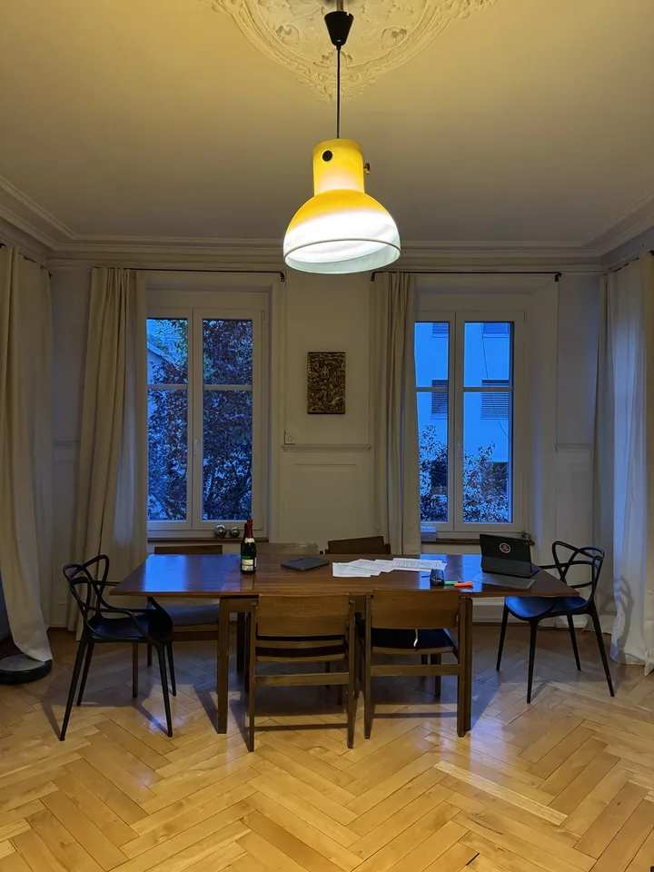 Room in a beautiful apartment 7 min from Markplatz