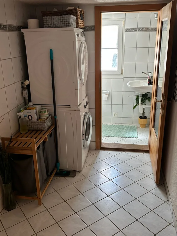 Charmantes und preiswertes 4½-Zimmer-Flarz-Eckhaus mit grossem Garten in Fischenthal