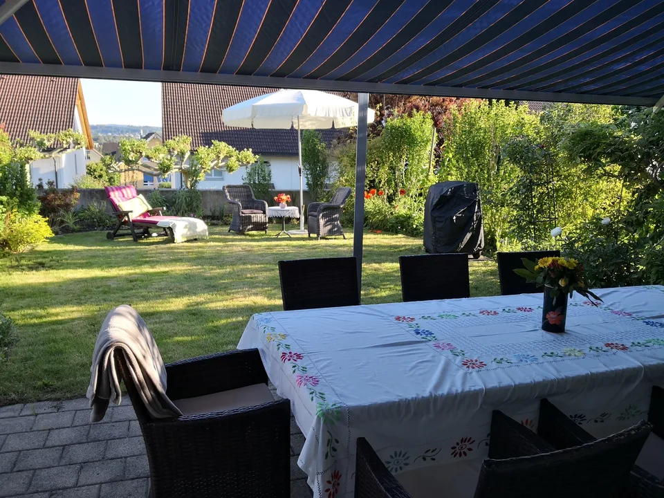 5.5-Zimmer-Doppel-Einfamilienhaus in sonniger, ruhiger Lage in Märstetten (TG)