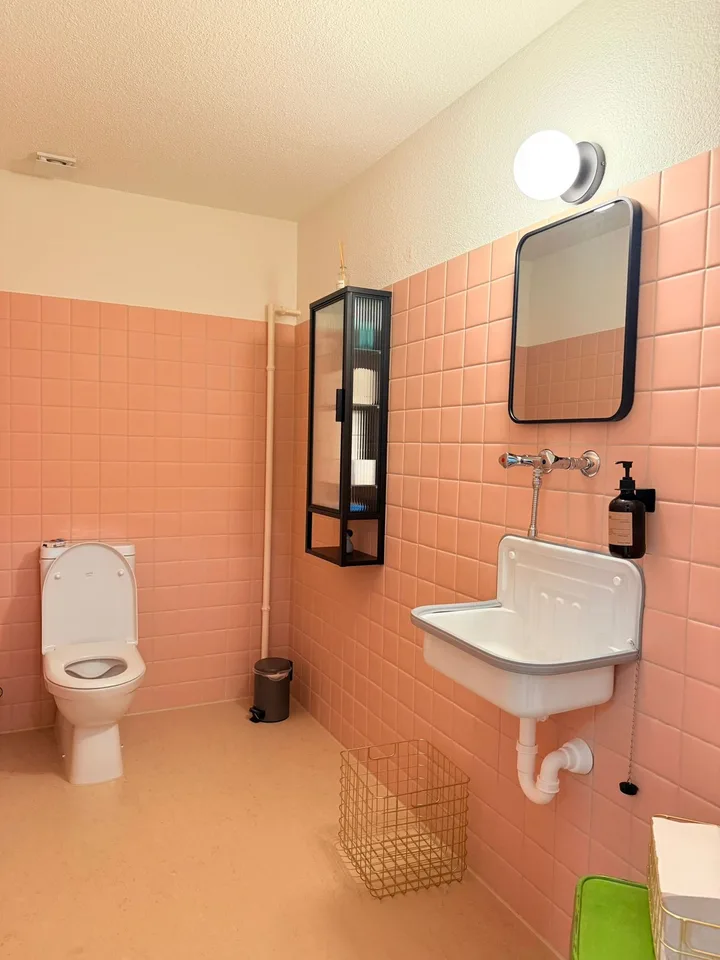 Raus aus dem Home-Office! Heller Raum für Büro oder Kreativ-Atelier (38 m²) mit WiFi