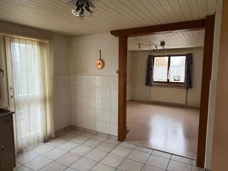 5.5 Zimmer freistehendes Einfamilienhaus