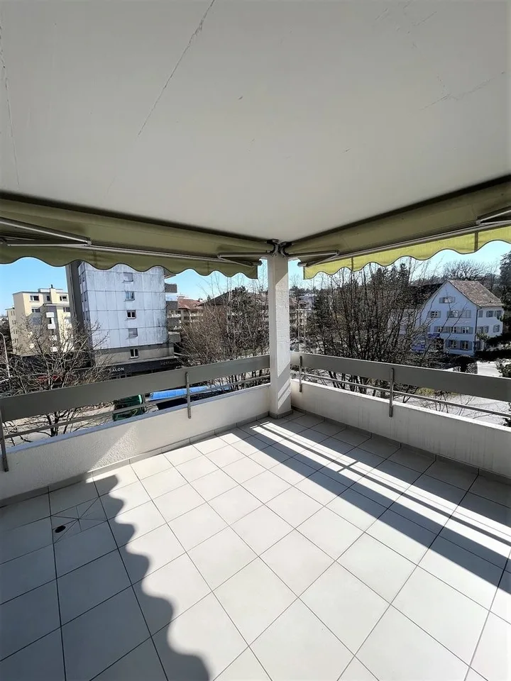 Helle schöne Wohnung