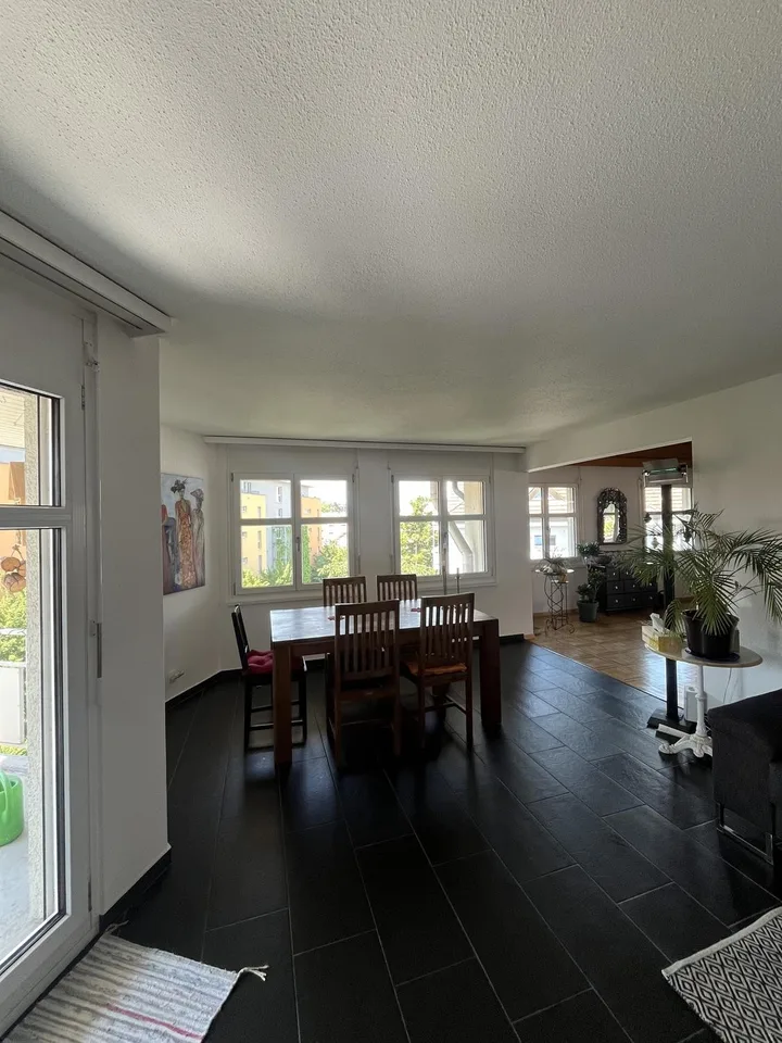 Zimmer in wunderschöner Wohnung zentral in Kreuzlingen