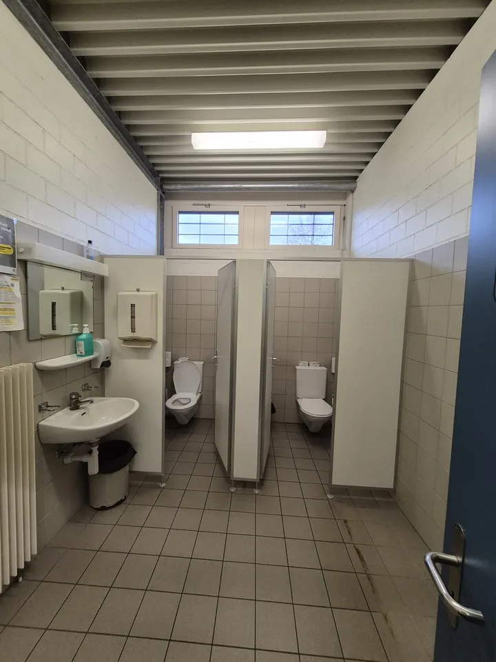 Gewerbe-/Lagerfläche in Stein am Rhein – ideal für Werkstatt oder Lager – foto 10 di 11