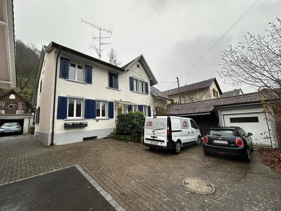 🏡 Charmante 4.5-Zimmer-Maisonette-Hausteil mit grosser Terrasse, Garten und Naturkellern – Wohnen mit Charakter in Rekingen AG