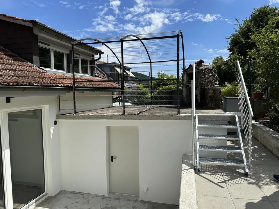 🏡 Charmante 4.5-Zimmer-Maisonette-Hausteil mit grosser Terrasse, Garten und Naturkellern – Wohnen mit Charakter in Rekingen AG