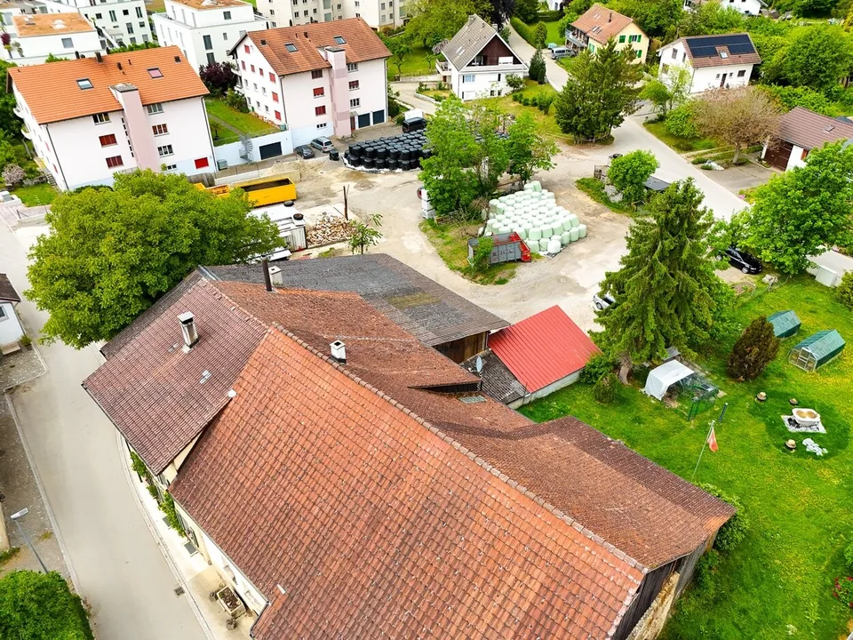 Mehrfamilienhaus inkl. Baulandreserve mit Entwicklungspotenzial