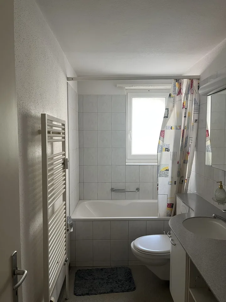 Helle 3-Zimmer-Wohnung mit Balkon – ruhige Lage