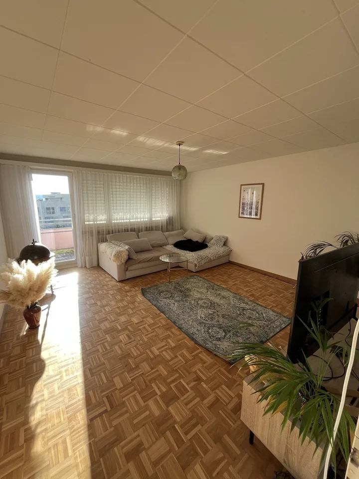 Helle 3-Zimmer-Wohnung mit Balkon – ruhige Lage