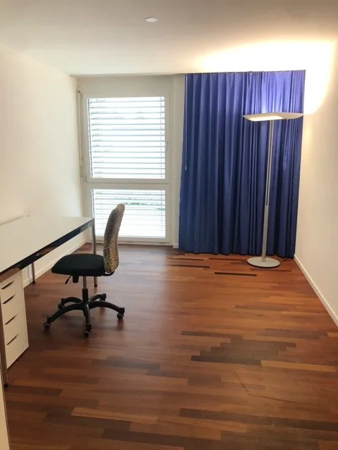 Ruhiges Zimmer für Wochenaufenthalter – ideal für Fachkräfte (6- X Monate)