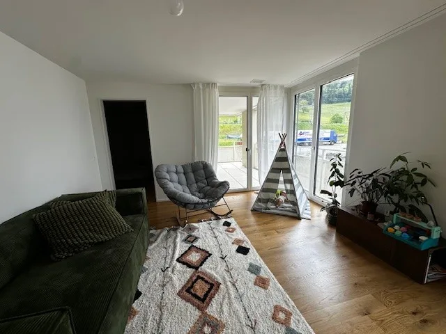 Bright, modern 3.5-room apartment in a quiet neighbourhood in Eglisau