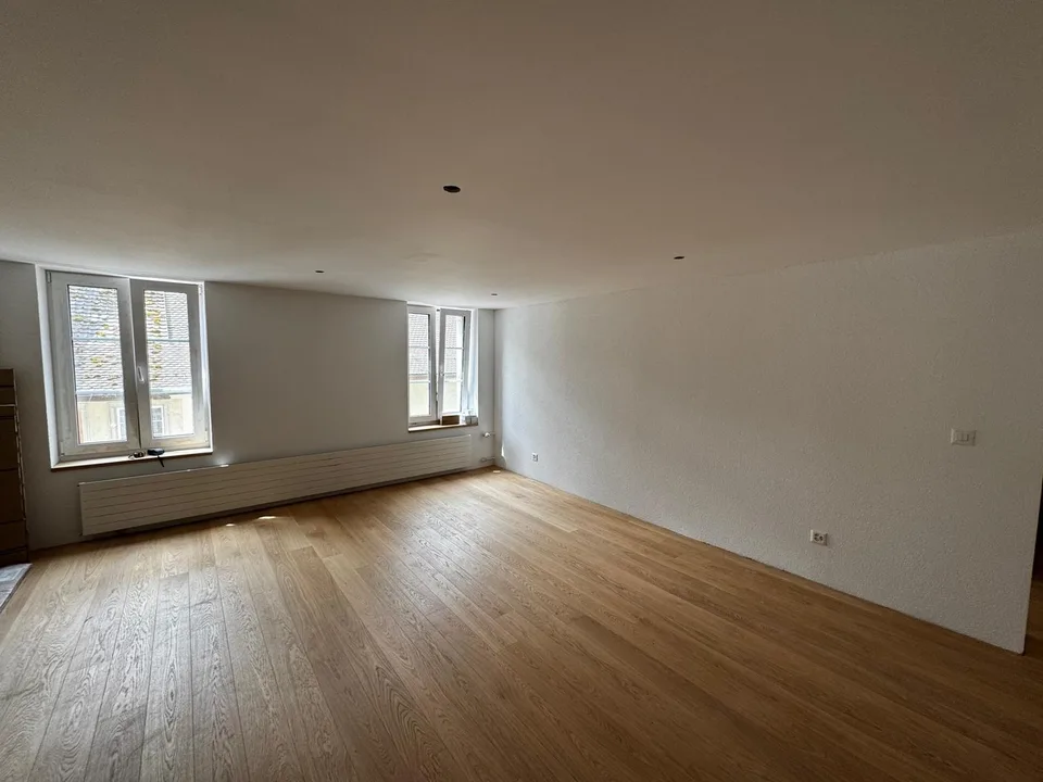 4 1/2-Zimmerwohnung in der Altstadt von Eglisau. NEU renoviert