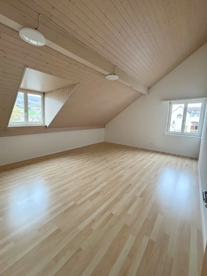Helle 2.5 Zimmer-Maisonette-Wohnung