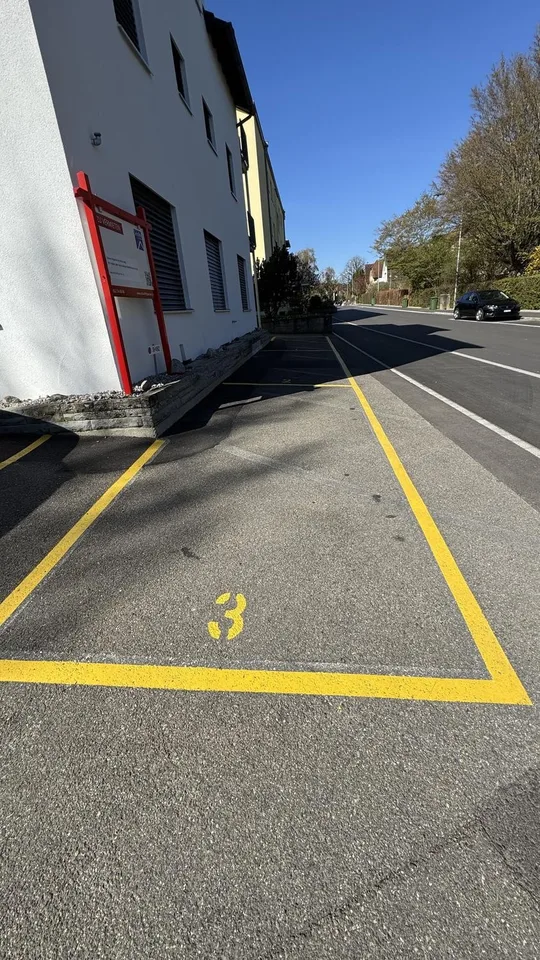 Aussenparkplatz