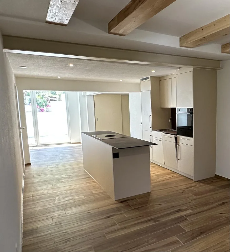 🏡 Frisch renovierte 3.5-Zimmer-Parterrewohnung mit Gartenzugang
