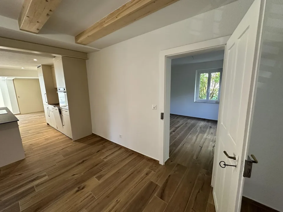 🏡 Frisch renovierte 3.5-Zimmer-Parterrewohnung mit Gartenzugang