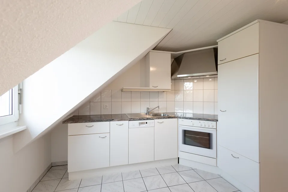 Gemütliche 2.5 Zimmer Dachwohnung in Sulgen
